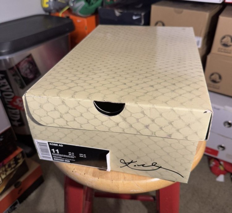 Nike Kobe Ad Black Gum
