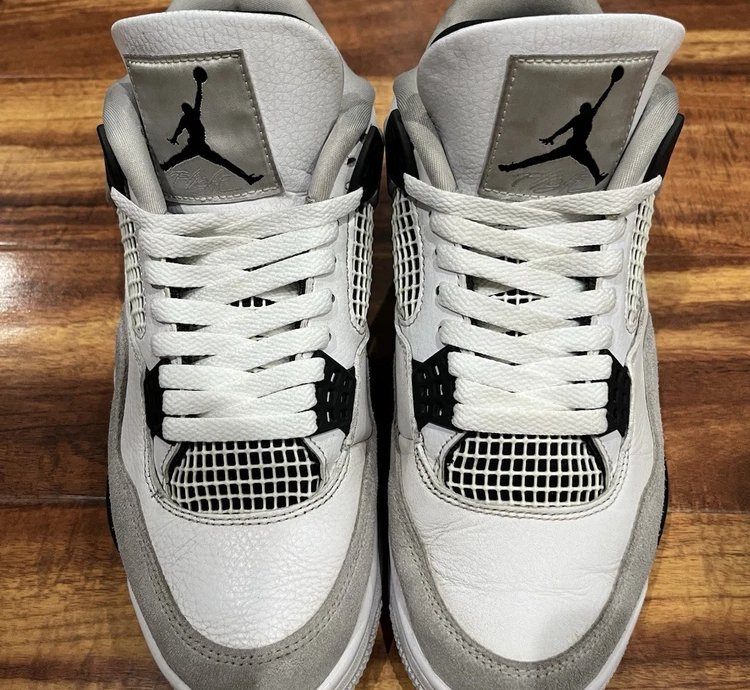 Air Jordan 4 Retro Military Black