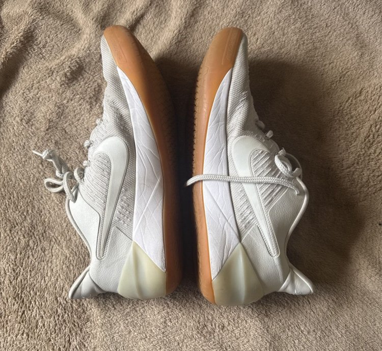 Nike Kobe Ad Light Bone Basketball Sneakers