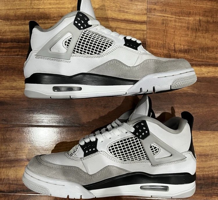 Air Jordan 4 Retro Military Black