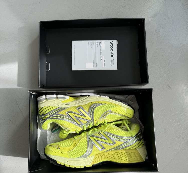 Size 9 - New Balance 860v2 Aime Leon Dore Yellow Silver
