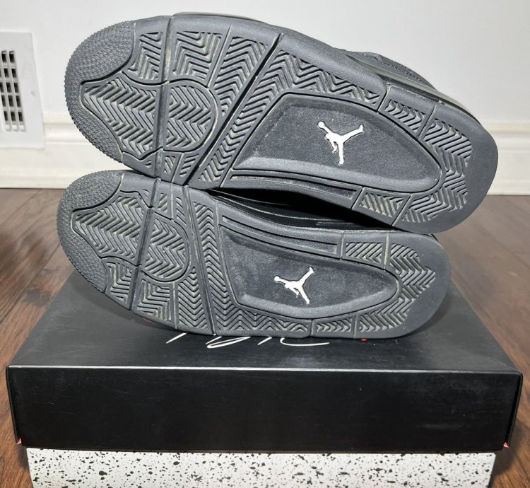 Size 5 5y 7w - Air Jordan 4 Black Cat