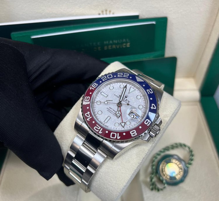 Rolex Gmt-master Ii White Gold Gmt-master Ii 40 Watch - Blue And Red Pepsi Bezel - Meteorite Dial - Oyster