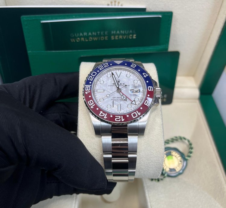 Rolex Gmt-master Ii White Gold Gmt-master Ii 40 Watch - Blue And Red Pepsi Bezel - Meteorite Dial - Oyster