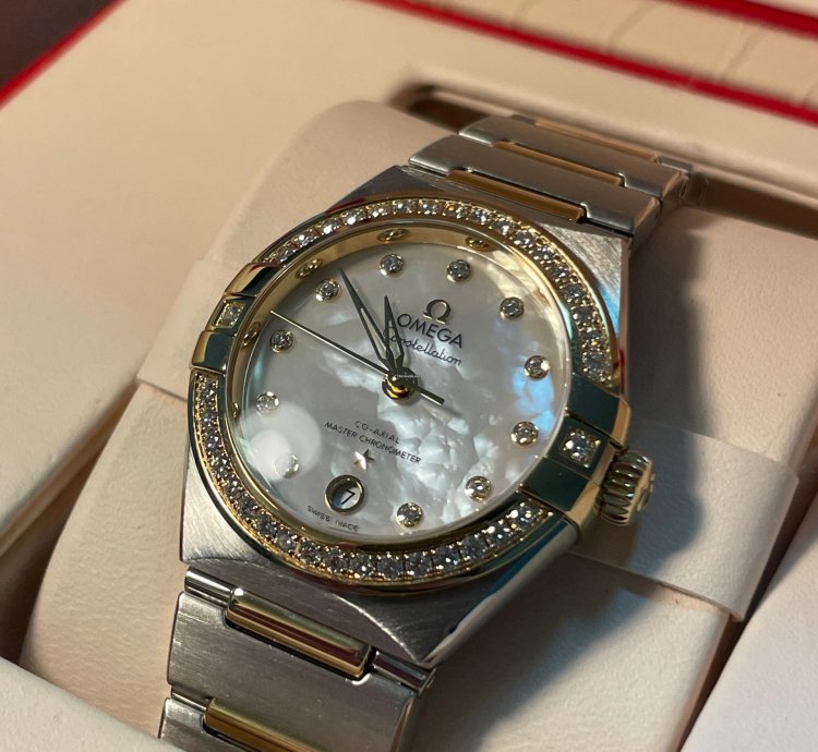 Omega Constellation Co-axial Master Chronometer Full Set - Gold Diamonds