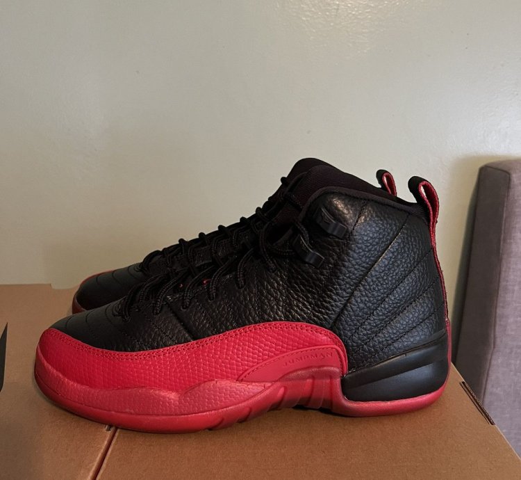 Size 8 5 - Jordan 12 Flu Game 2025 Ships Today