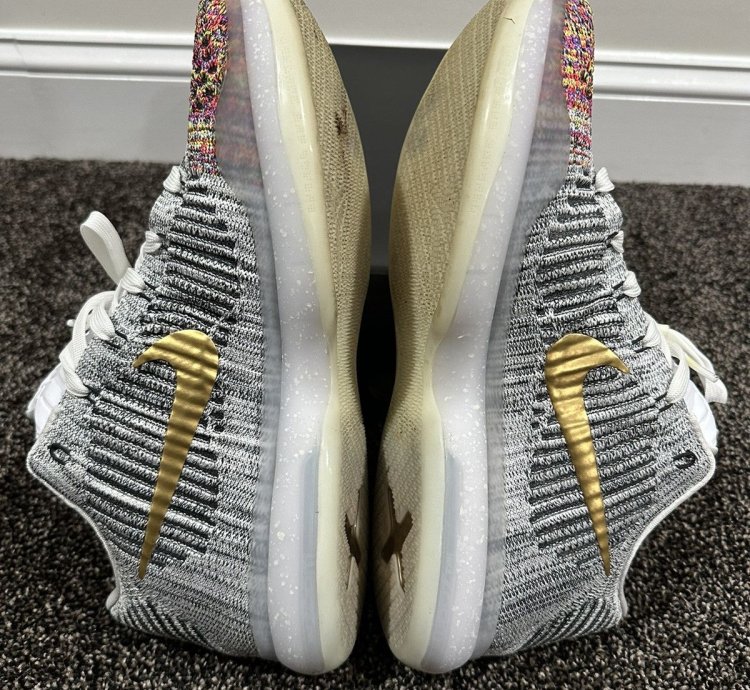 Nike Kobe Bryant 10 Nikeid Multicolor Glow In Dark Sneaker