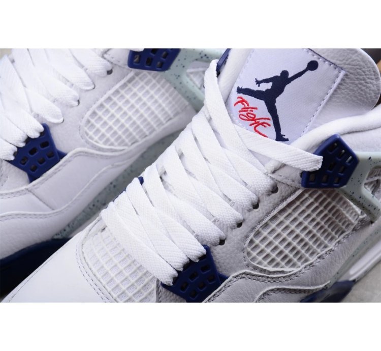 Air Jordan 4 Retro Midnight Navy