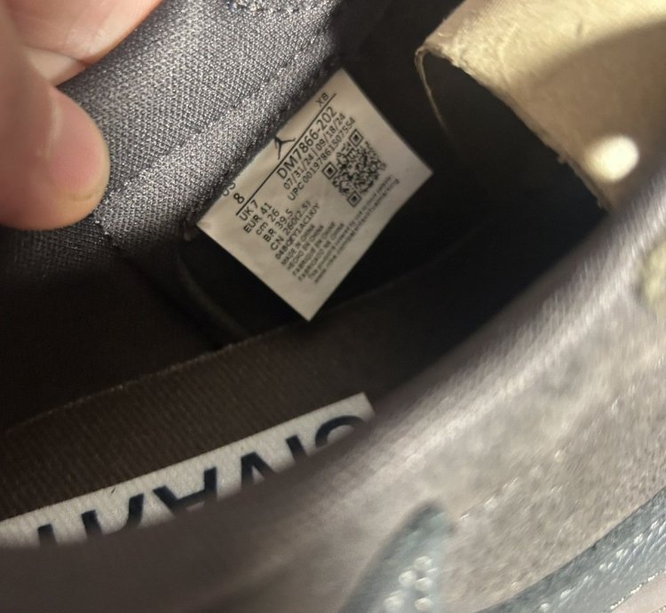 Size 8 Travis Scott Air Jordan 1 Velvet Brown