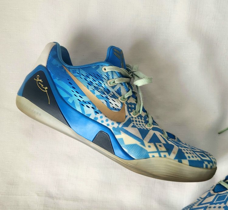 Nike Kobe Bryant 9 Em Low Hyper Cobalt Blue 2014 646701-414