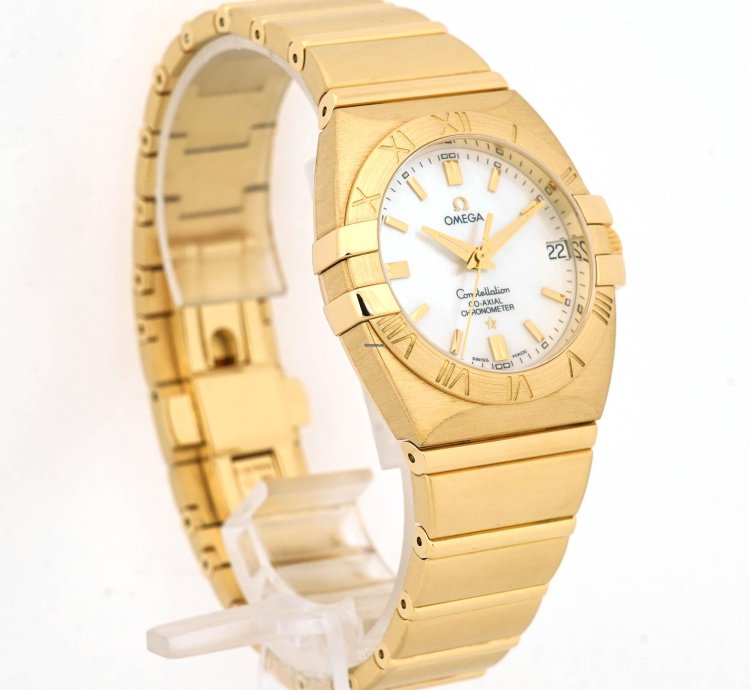 Omega Constellation Double Eagle 1190 70 00 Yellow Gold