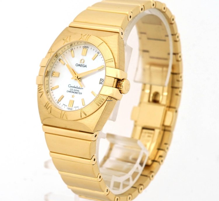 Omega Constellation Double Eagle 1190 70 00 Yellow Gold
