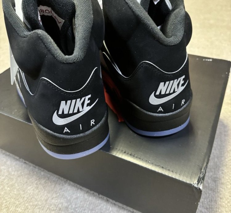 Size 9 - Air Jordan 5 Retro Og Black Metallic Reimagined