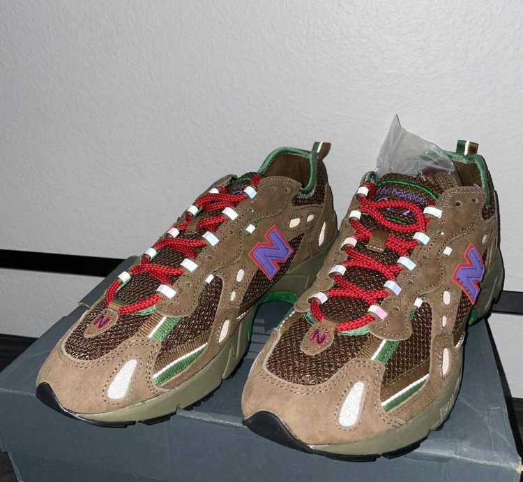 Stray Rats New Balance 827