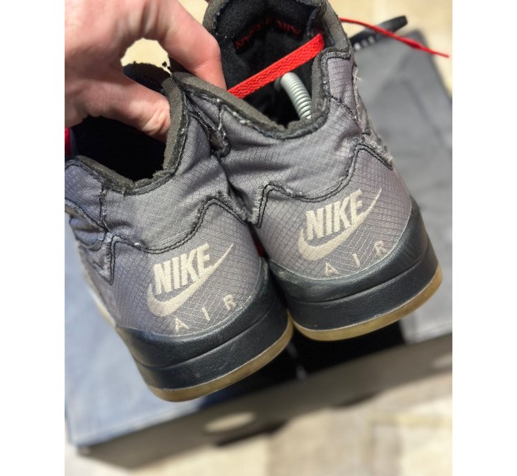 Size 9 - Jordan 5 Off White Muslin Sneaker