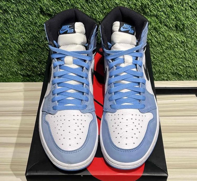 Air Jordan 1 Retro High Og University Blue