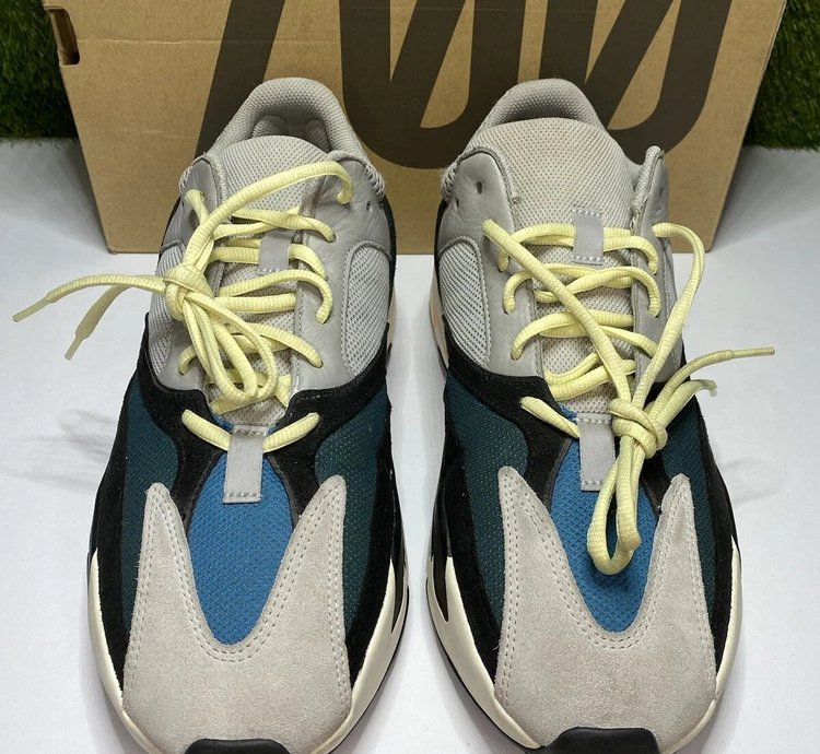 Adidas Yeezy Boost 700 Wave Runner