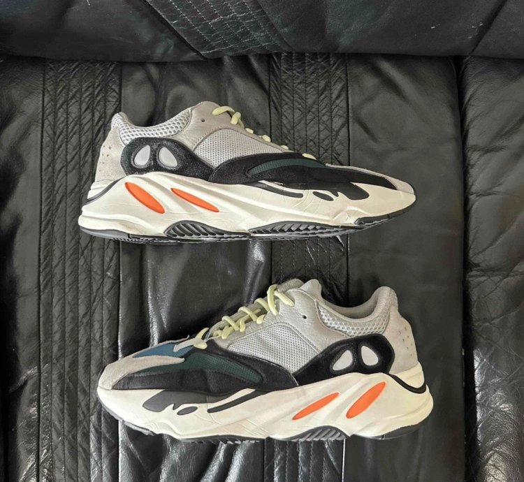 Adidas Yeezy Boost 700 Wave Runner