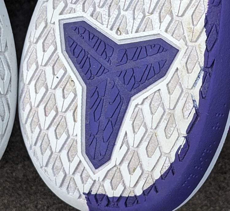 Nike Kobe Bryant Mamba Fury Lakers Men Size 13 Ck2087-101