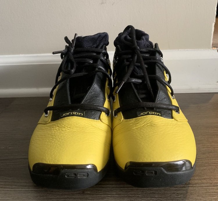 Solefly Air Jordan 17 Retro Low Reverse Lightning 2018