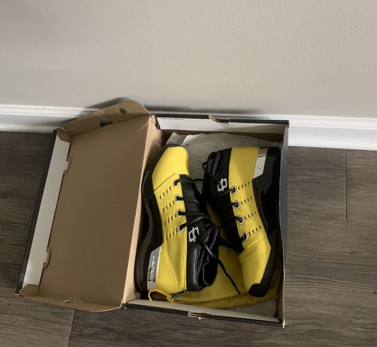 Solefly Air Jordan 17 Retro Low Reverse Lightning 2018