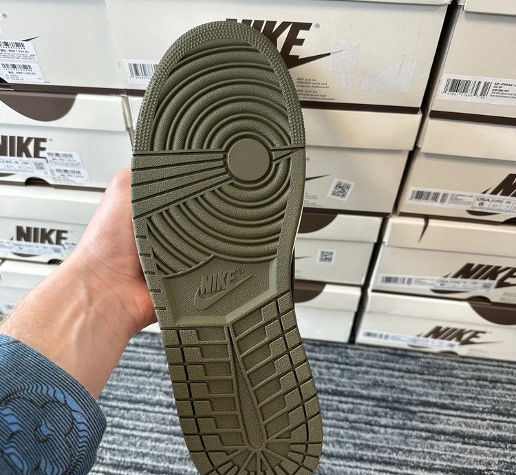 Air Jordan 1 Retro Low Og Sp Travis Scott Reverse Mocha