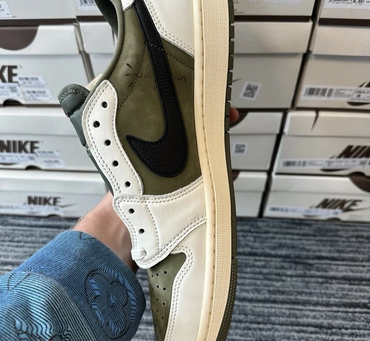 Air Jordan 1 Retro Low Og Sp Travis Scott Reverse Mocha