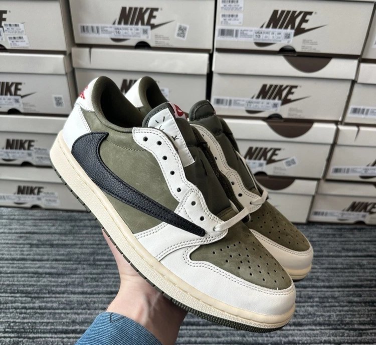 Air Jordan 1 Retro Low Og Sp Travis Scott Reverse Mocha