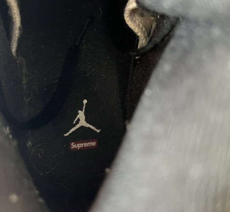 Supreme Air Jordan 5 Retro Desert Camo