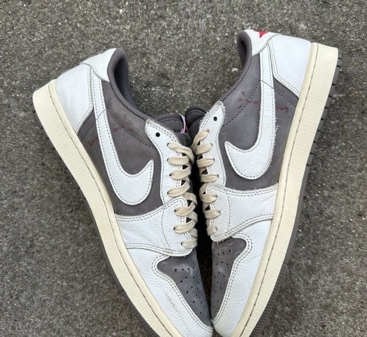Air Jordan 1 Retro Low Og Sp Travis Scott Reverse Mocha