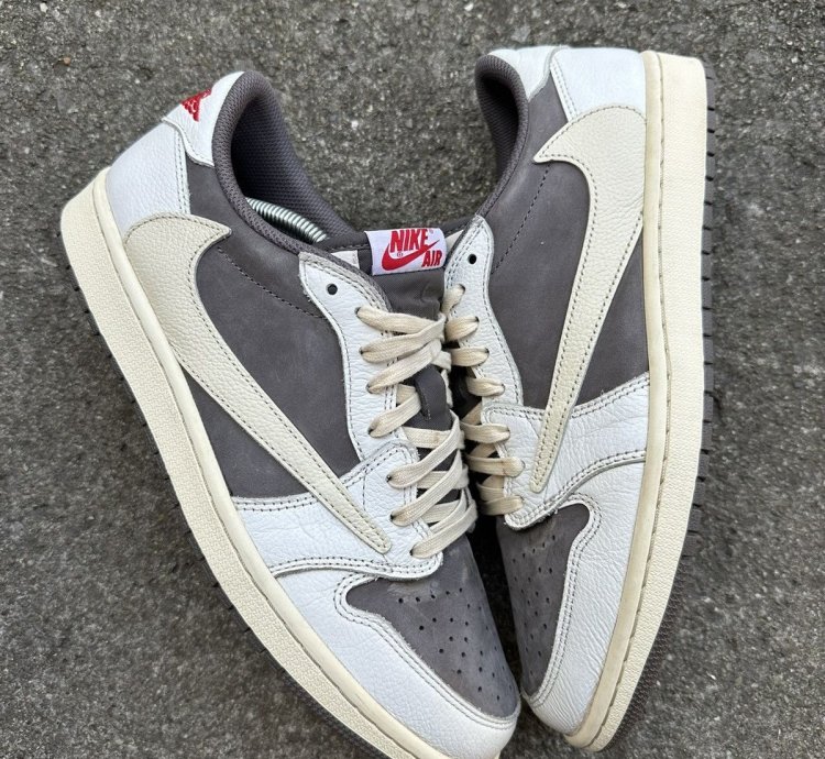 Air Jordan 1 Retro Low Og Sp Travis Scott Reverse Mocha