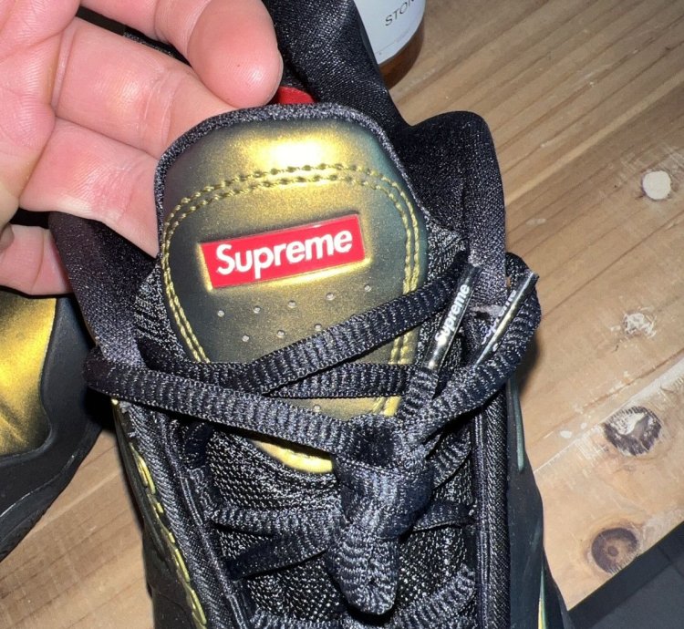 Supreme Air Zoom Courtposite Metallic Gold