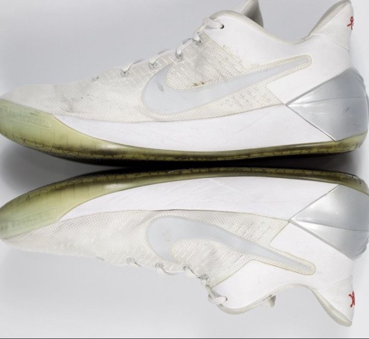 Nike Kobe Chrome