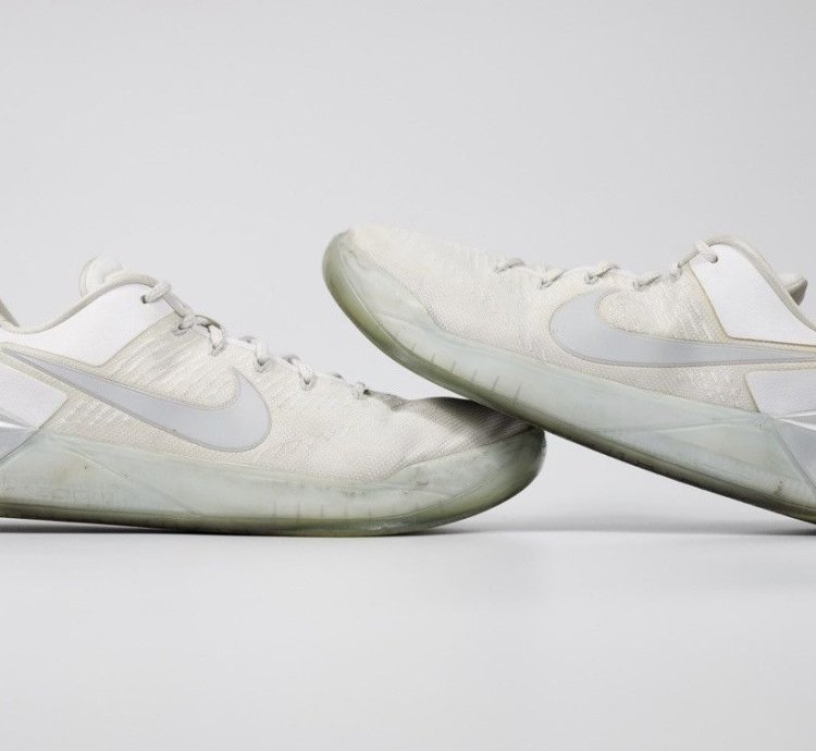 Nike Kobe Chrome