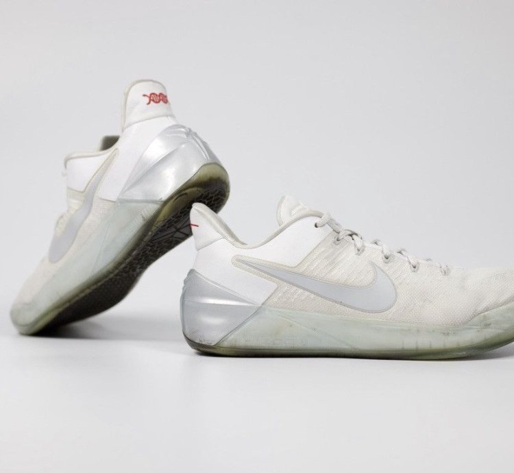 Nike Kobe Chrome