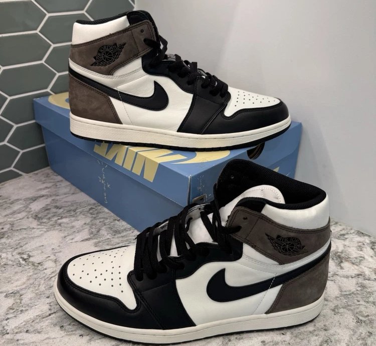 Air Jordan 1 Retro High Dark Mocha