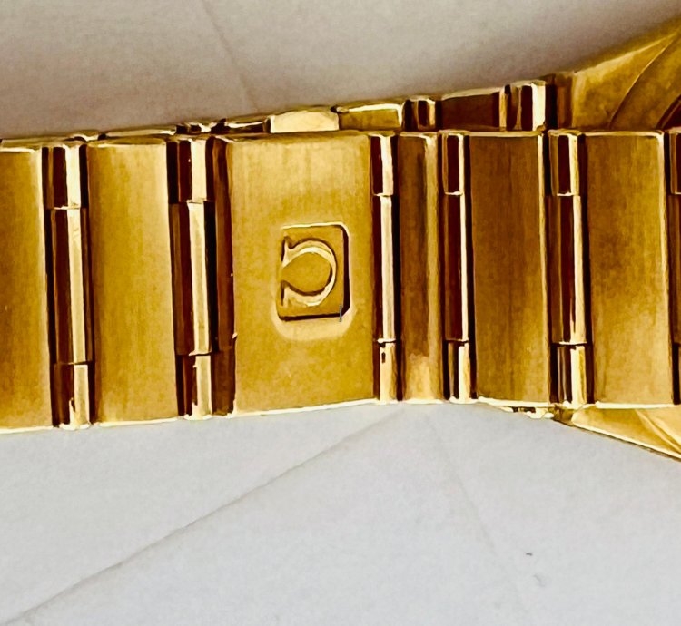 Omega Constellation Quartz My Choice Mini Diamond And 18 Gold Lady Wrist Watch New Price 14999chf