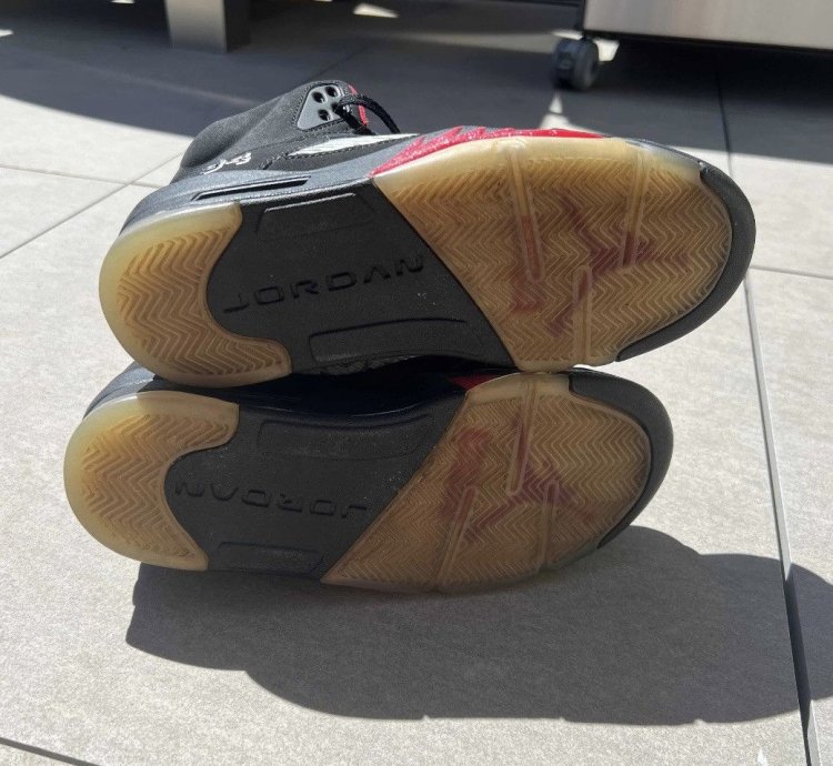 Supreme Jordan 5 Black
