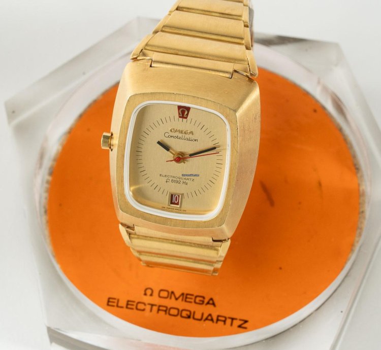 Omega Constellation Quartz Vintage Omega Constellation Electroquartz Beta 21 In 18k Gold With Original Box Reference 196 006 From The 1970s