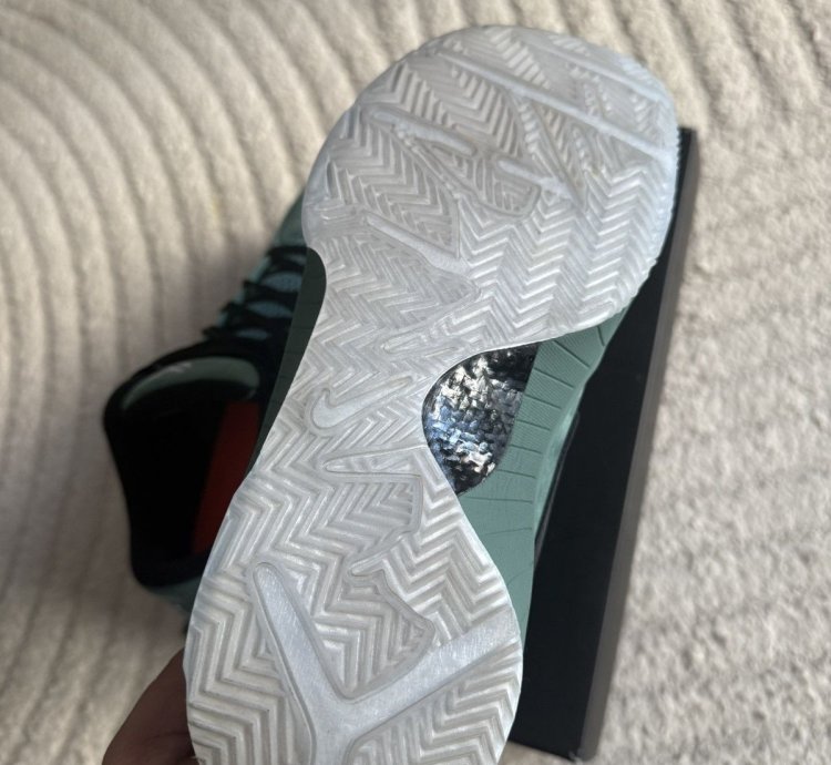 Nike Kobe Iv Protro Girl Dad Size 8