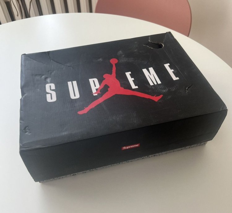 Supreme Jordan 5 Retro Desert Camo Us10 5