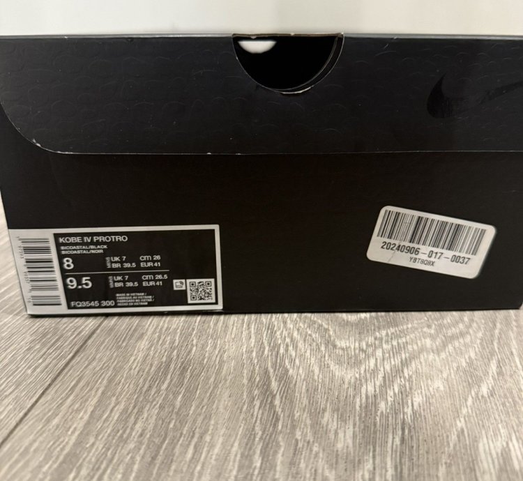 Nike Kobe Iv Protro Girl Dad Size 8