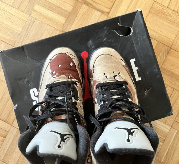 Supreme Jordan 5 Retro Desert Camo Us10 5