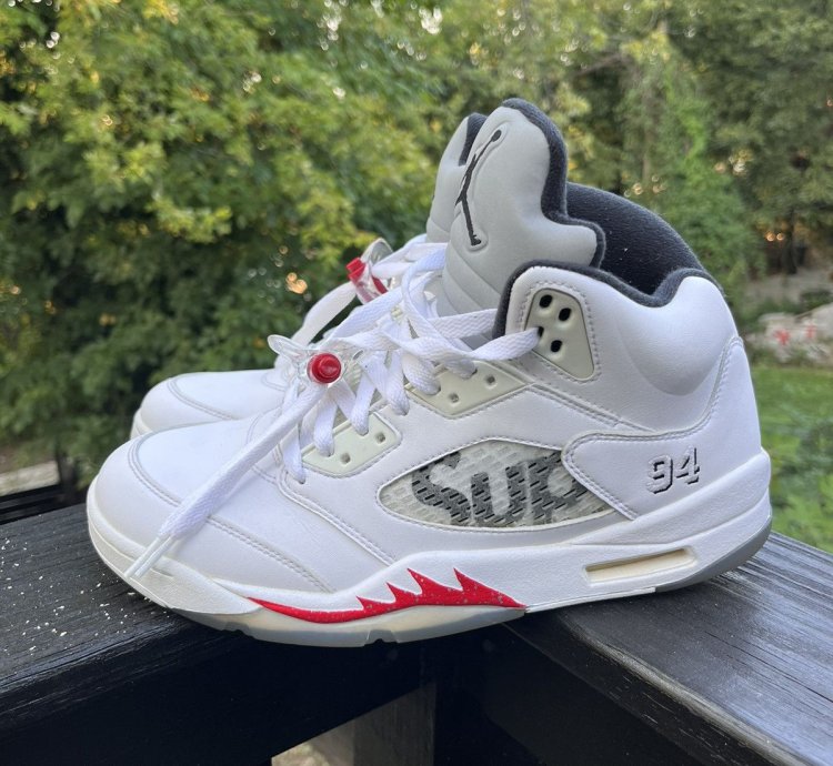 Supreme Jordan 5 Sz 9 5