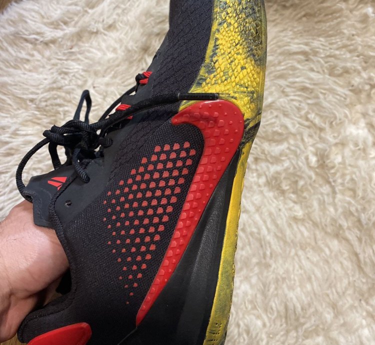 Nike Kobe Mamba Fury Alternate Bruce Lee Size 10