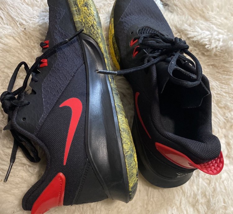 Nike Kobe Mamba Fury Alternate Bruce Lee Size 10