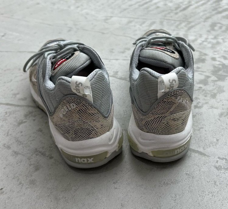 Supreme Nike Air Max 98 snakeskin