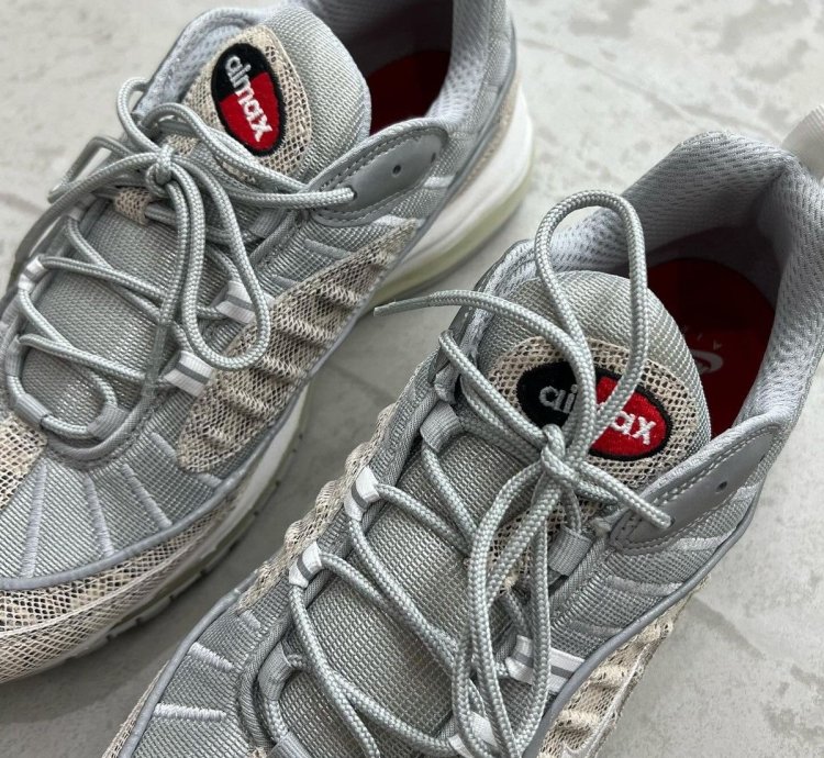 Supreme Nike Air Max 98 snakeskin