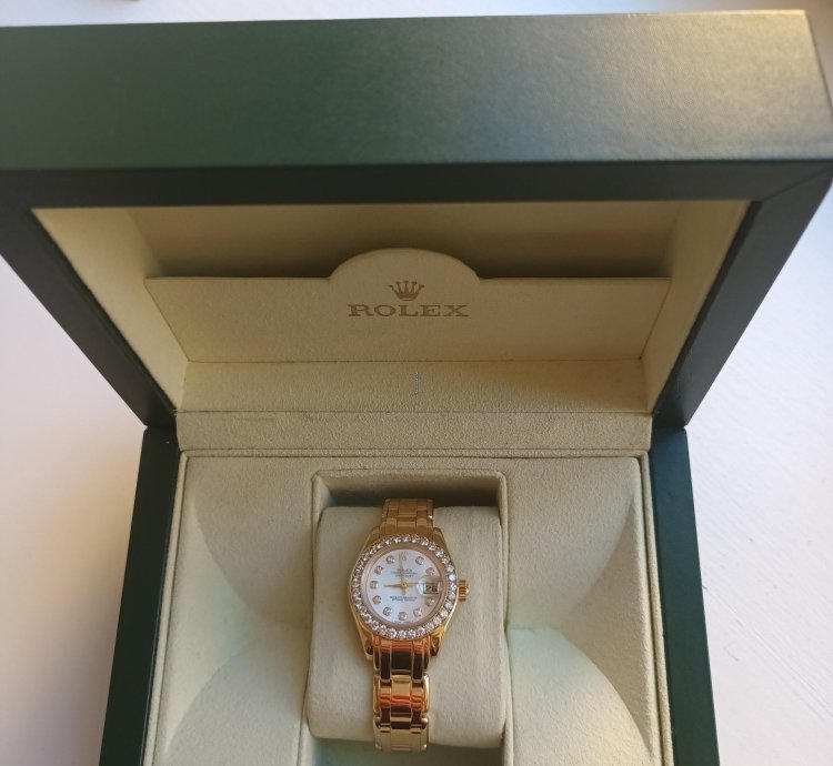 Rolex Lady-datejust Pearlmaster 18k Yellow Gold Mop Dial And Original Diamonds