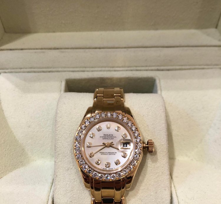 Rolex Lady-datejust Pearlmaster 18k Yellow Gold Mop Dial And Original Diamonds